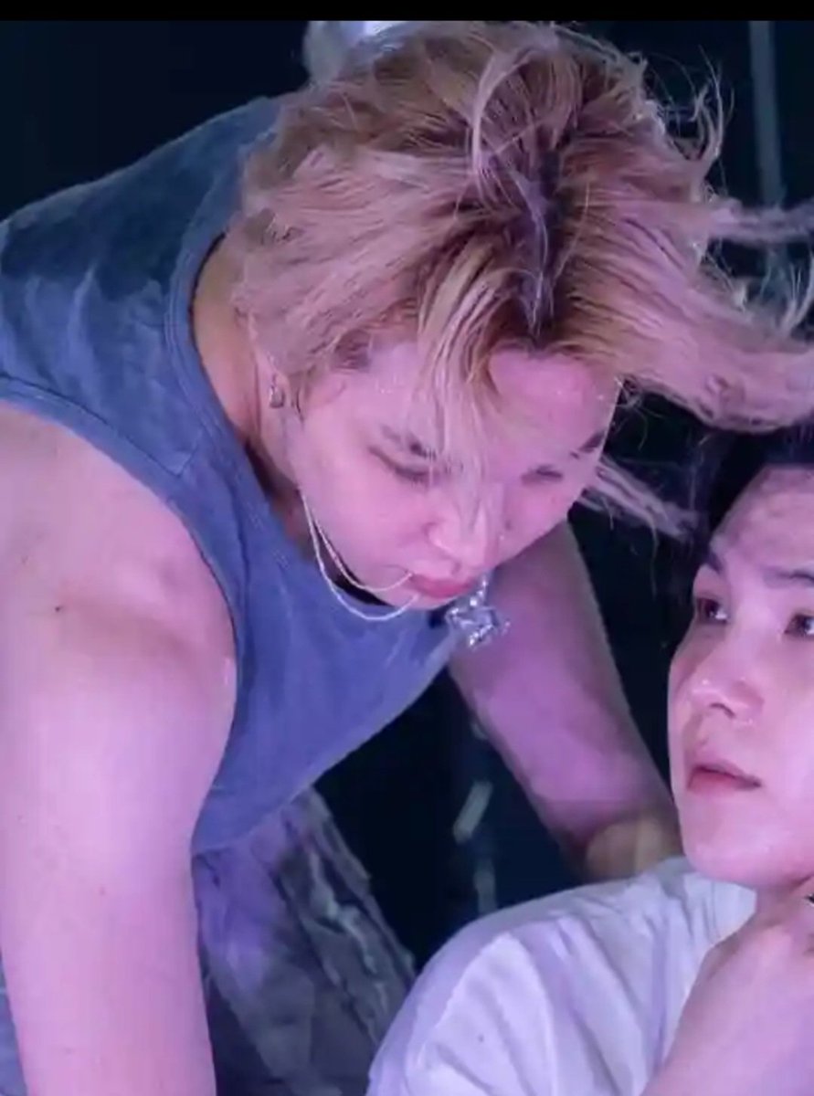 Minmin_44i's tweet photo. I haven't gotten over this😵‍💫 https://t.co/ojqsnF4Ar8
