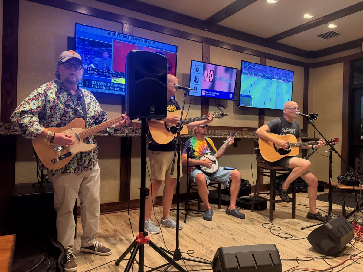 BarretBanking's tweet photo. Thank you @wvcommunitybank for having @ByronEarnheart speak at and join the family band for the annual convention. We truly appreciate the years of partnership. https://t.co/pg4aWCAfzy