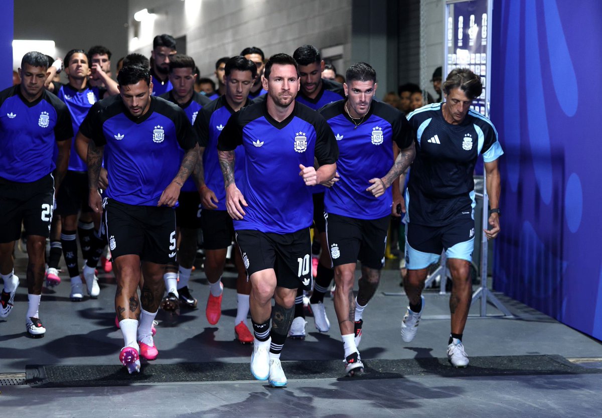 TheMessiHQ's tweet photo. AURA https://t.co/8Rmo734rzM