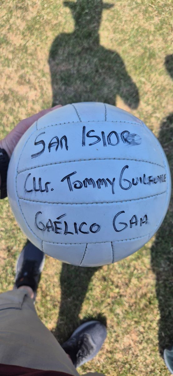 CuencaGAA's tweet photo. #FútbolGaélico 🏐☘️ Tercer día en los gaaworldgames en Waterford 🇮🇪 que marcó la consolidación del equipo en 2da. división y la visita de los amigos de @clarecastleGAA Tommy y Eoin que compartieron la mañana. Gracias amigos!
Cuenca del Plata GAA
#unidosenelencuentro https://t.co/ck1345RHum