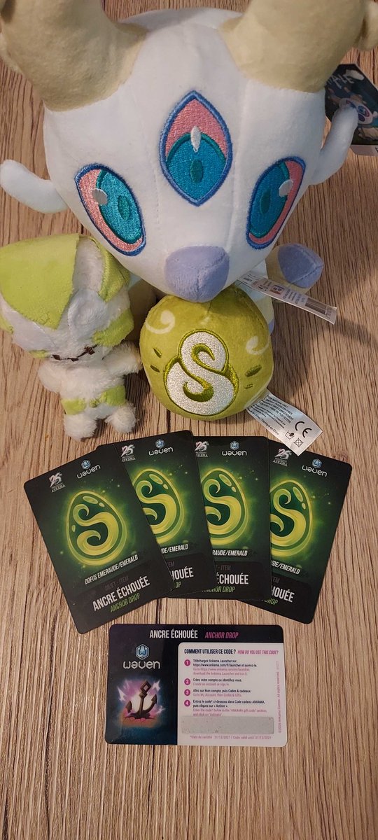 EponasWavenNews's tweet photo. Non #WAVEN... mais au moins, on a des cadeaux ! ⚓🎁

Si vous n'avez pas eu la chance de passer à la Japan Expo et de récupérer la cosmétique, c'est le moment !

Le staff Waven vous fait gagner 5 codes cadeaux. (sont cute hein)

Pour participer :
🔁 RT ce post
❤️ Like
TAS 26/07 https://t.co/i90AnsT4Tf