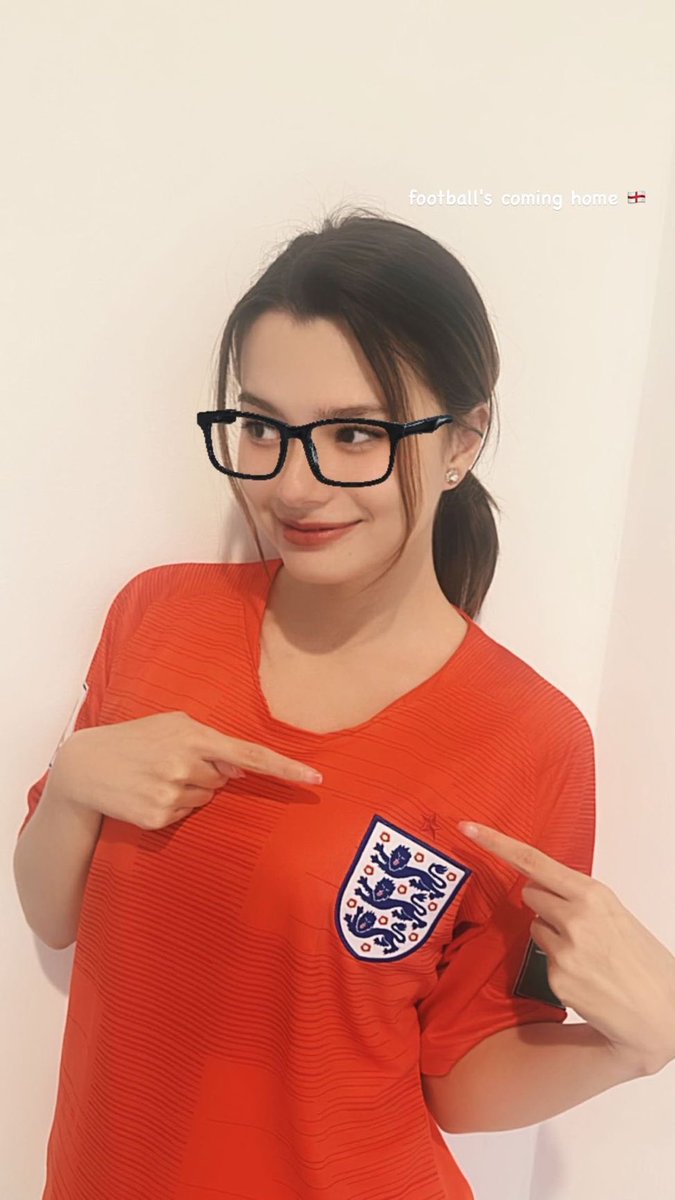 andreialandim's tweet photo. Go England 🏴󠁧󠁢󠁥󠁮󠁧󠁿

#beckysangels https://t.co/1UJ4C9fdDA