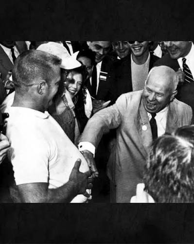 BiggBabyRay's tweet photo. @souljagoyteller Even us non-communists need to find a little place in your heart to find love for Tito and Khrushchev. https://t.co/d8rTQUVqLn