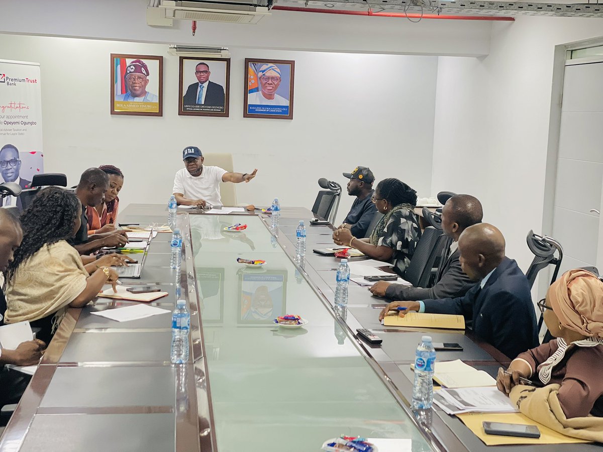 Opeyemi_Ogungbo's tweet photo. Today, I held a meeting with the leadership of the Lagos State Advertising and Signage Agency (LASAA) @lasaaonline to address revenue reporting discrepancies and advance the Agency's integration with the Lagos Revenue Portal (LRP) @lasg_lrp https://t.co/9McJznZgcZ