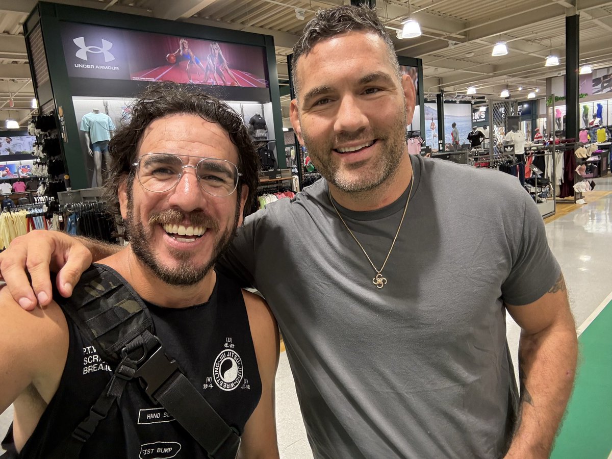 kennyflorian's tweet photo. Been living nearby for years and finally crossed paths with one of the toughest to ever do it. Congrats to @chrisweidman on his UFC Hall of Fame induction. Couldn’t happen to a better guy. Great seeing you, brother. 👊 https://t.co/M8xf8kjOI9