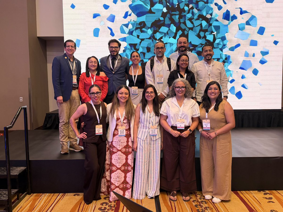 drivancentenomx's tweet photo. Muy feliz de iniciar como Director del Departamento de Fisiopatología de @ALATorax . Gracias a mi familia, amigos y colegas por su apoyo. ¡Comenzamos este camino y nos vemos en Costa Rica 2027!
Seguiremos fortaleciendo la Fisiología Respiratoria en Latinoamérica!
#ALAT #Espiro https://t.co/icxrUEKqhu