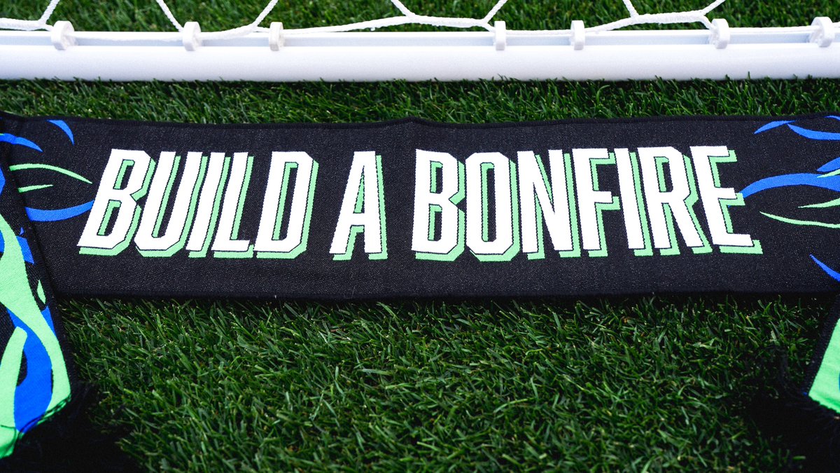 SoundersFC's tweet photo. Rivalry Ready 🔥
Swing by the Lumen Field Pro Shop on matchday and get your own Seattle > Portland scarf! https://t.co/txDPon6M0P
