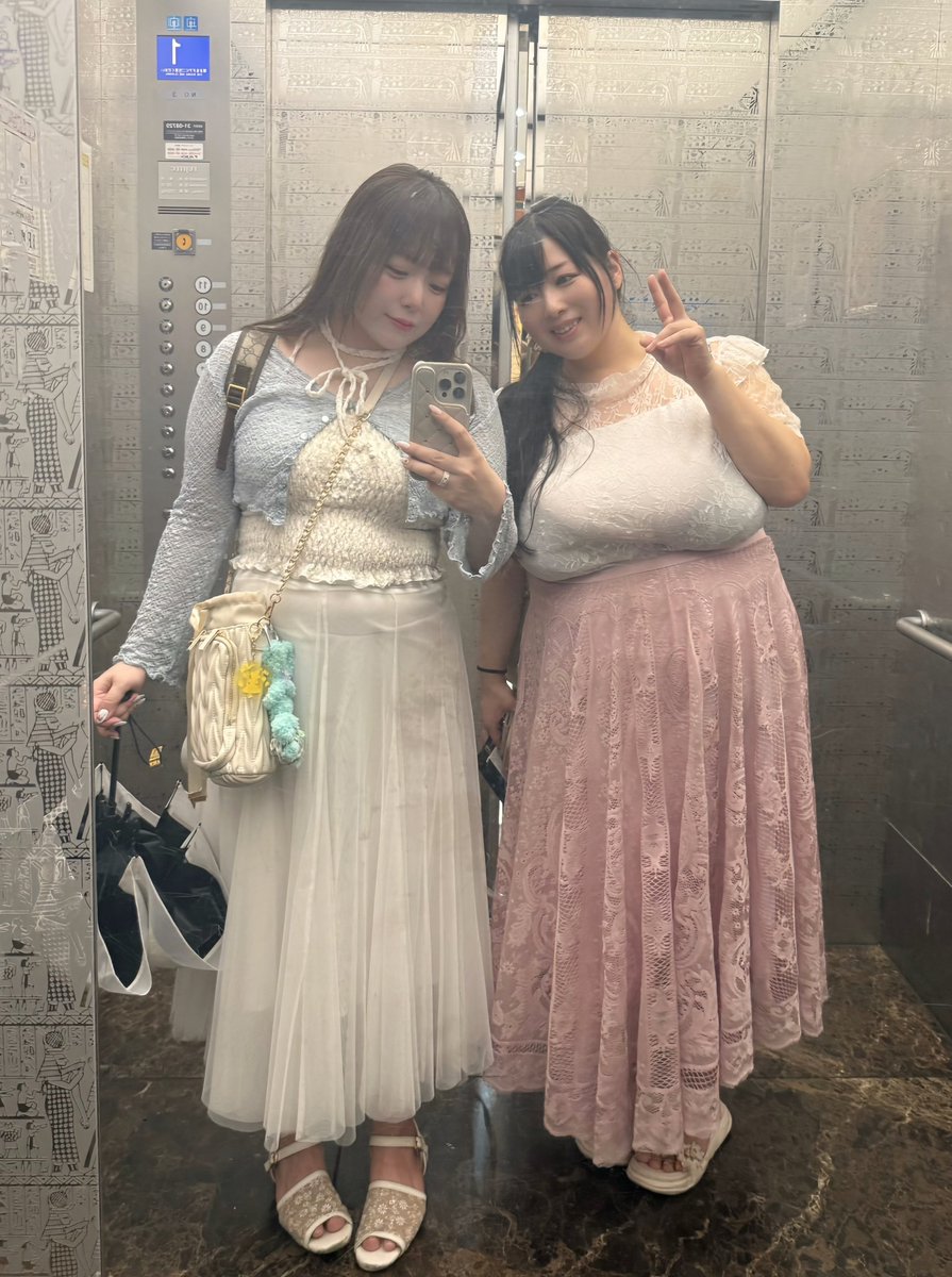 muramurarinn's tweet photo. 私服も🩵🩷@hoshipika158 https://t.co/SBxN8KGUn7