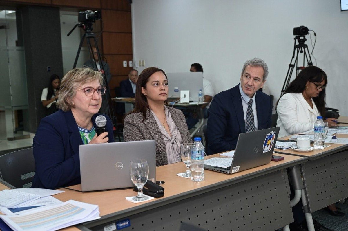 OIT_AmerCentral's tweet photo. 1/2 🇩🇴 República Dominicana avanza en la elaboración de su Programa de Trabajo Decente. Gobierno, empleadores y trabajadores reactivaron el Comité de Seguimiento, con el apoyo técnico de la @OIT.
#TrabajoDecente #DiálogoSocial
@MTrabajoRD
@CNUS_RD @AutonomaCasc
#CNTD https://t.co/hNyAdTQis6