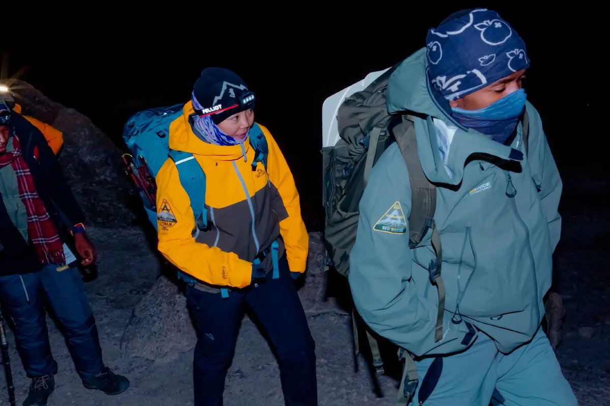 Exceed_Tours's tweet photo. 7 Days Kilimanjaro Trek - Machame Route 

China 🇨🇳 &amp; Tanzania 🇹🇿

For Inquiry:
DM or Send us the Email:

info@exceedexpectationstours.com
WhatsApp: +255744614540 https://t.co/uc9Vuq91Nt