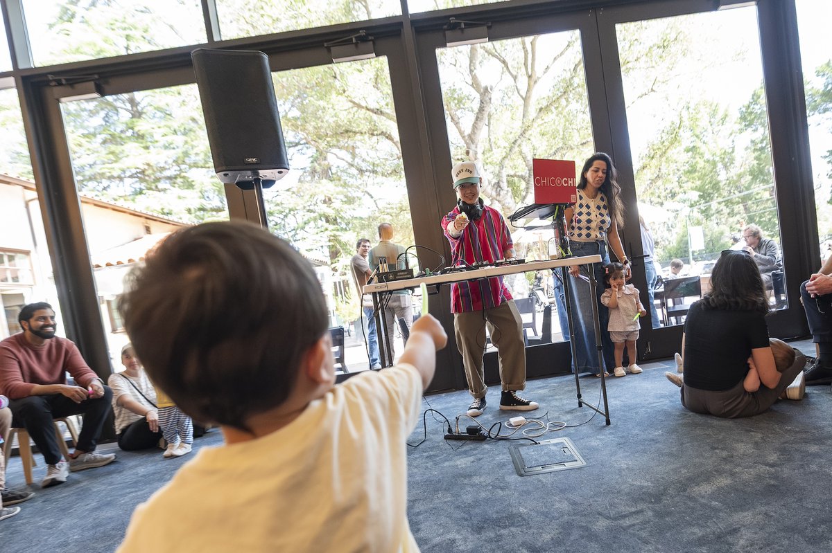 SMCLibraries's tweet photo. POV: You attend a rainbow baby rave at the library. 🌈 ✨

Missed the party? No problem. We have two more baby raves coming up on July 19 at our Foster City and Millbrae libraries! 🪩

https://t.co/2EUbmjbgm8 https://t.co/xMjaOX36VK