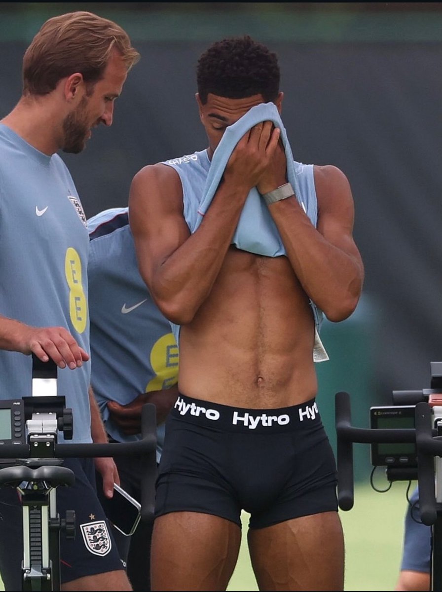 notmyflo's tweet photo. I love the World Cup 🙏🏾 https://t.co/0txFzKFo9q