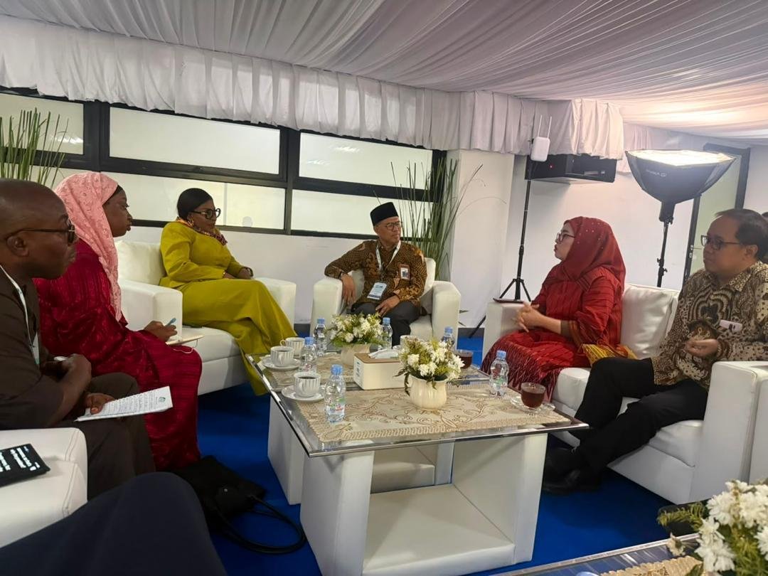 OfficialNEPC's tweet photo. GOOD NEWS!

The world is opening its doors to Nigerian products, and NEPC is working to ensure our SMEs and exporters are ready to seize the opportunity.

At the D-8 Halal Expo Indonesia 2026 last week, we strengthened strategic partnerships to support Halal certification, capacity building, and greater access to international markets for Nigerian businesses.

Every conversation, every partnership, and every engagement was driven by one goal: creating more opportunities for Nigerian products to compete and succeed globally.

The future of Nigerian exports is global. Follow @OfficialNEPC to see how we're helping make it happen and how you can benefit from it.

#DoubleYourExport #NEPC