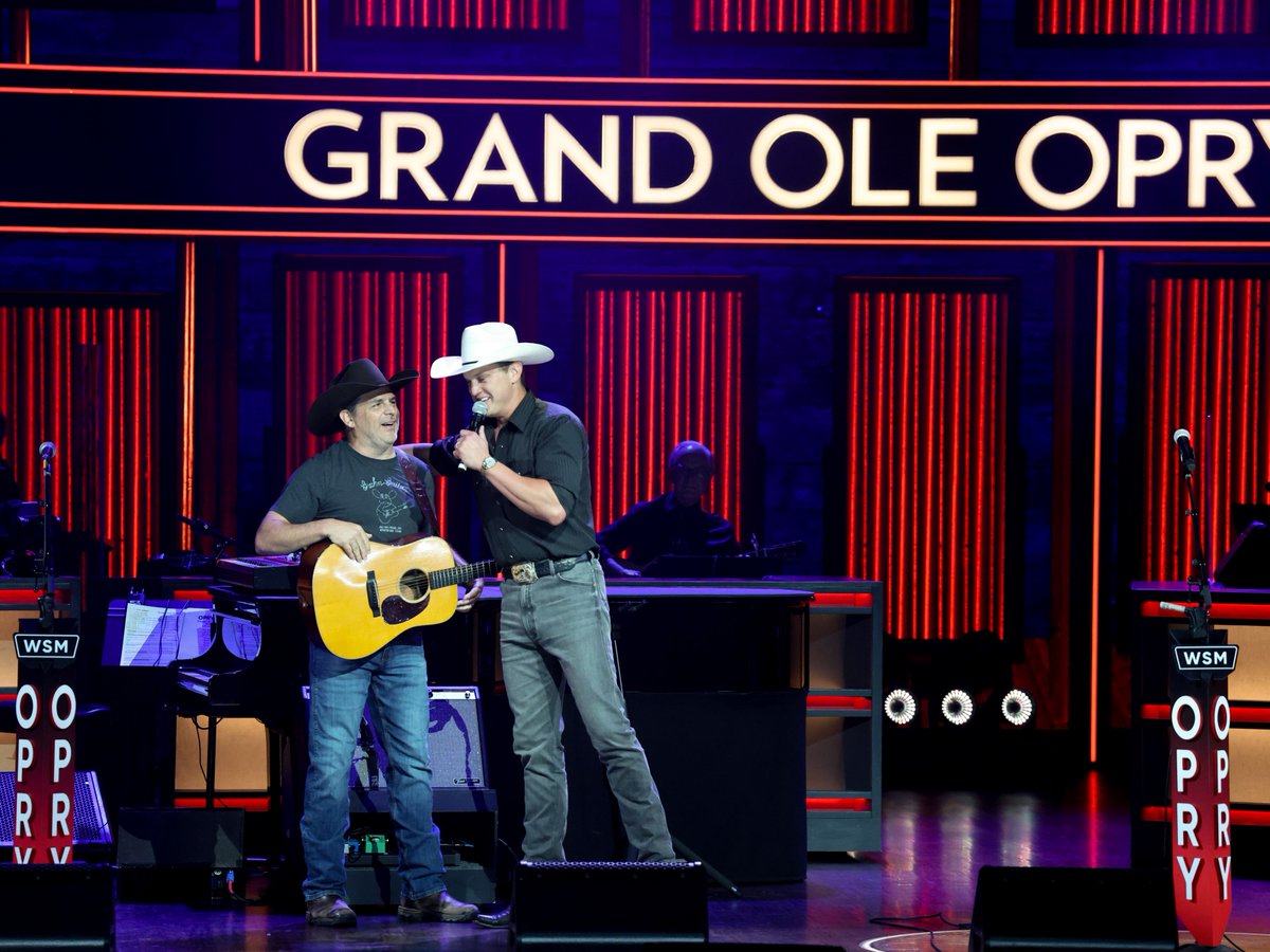 Grand Ole Opry tweet media
