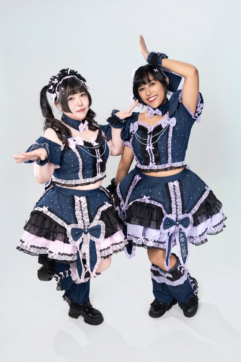 TrademarkIdols's tweet photo. 👀 Did you see us at Anime Expo (Kaigai Idol Gathering, Midnight Mahjong) or in the Anime NYC BAIF announcement?

✨We are Trademark, a Nor-cal based kaigai idol duo since 2014. 🩷🐥💜🦈

🤔 What do you think of our new looks? https://t.co/QaFCwFlx26