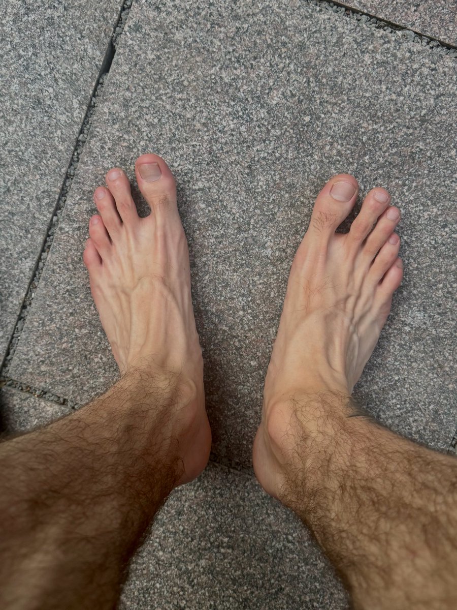 aidensize10's tweet photo. Size 10s 👣 https://t.co/u5ZkPPSkys