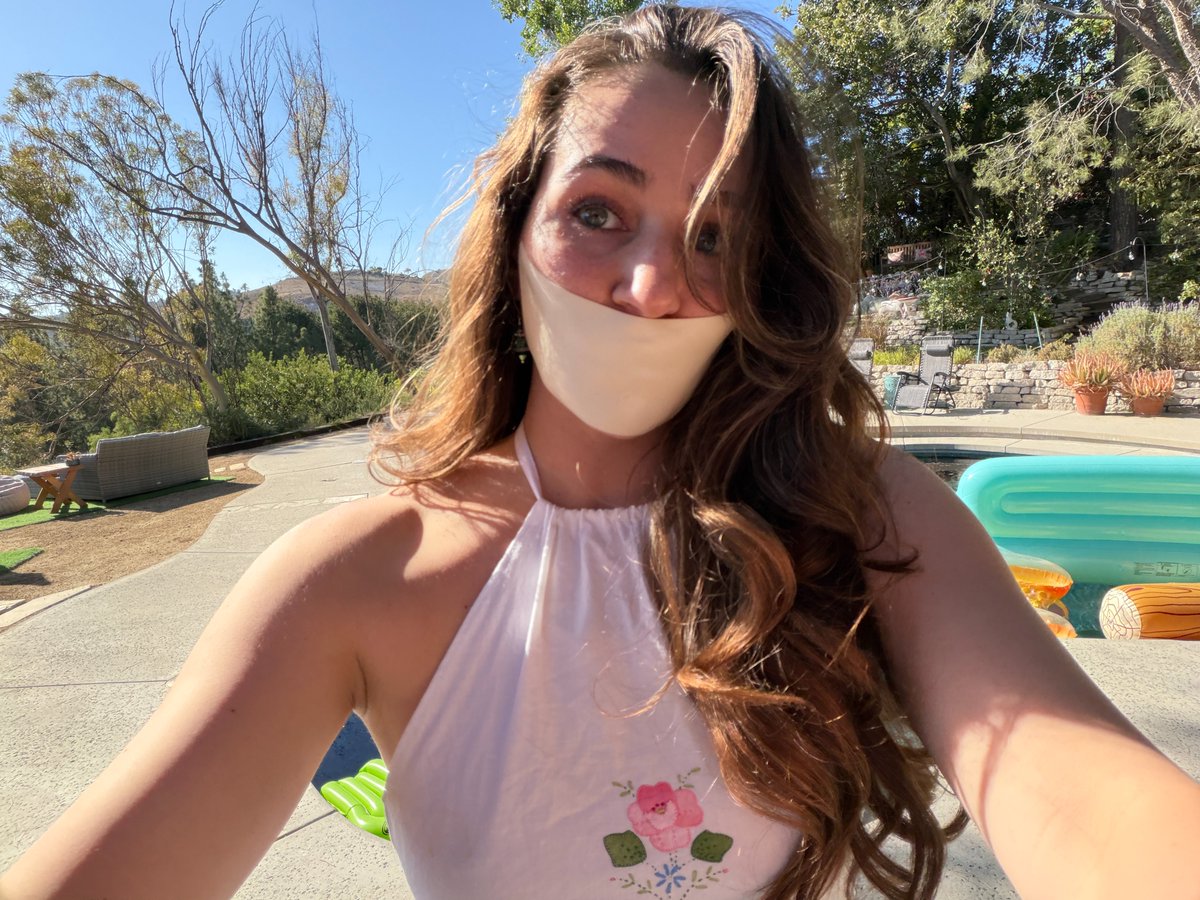Its_The_Den's tweet photo. If you were to meet me IRL would you have expected me to be as kinky as I am? 👀😈

#tape #tapegag #gagged https://t.co/ZRijnD7THe