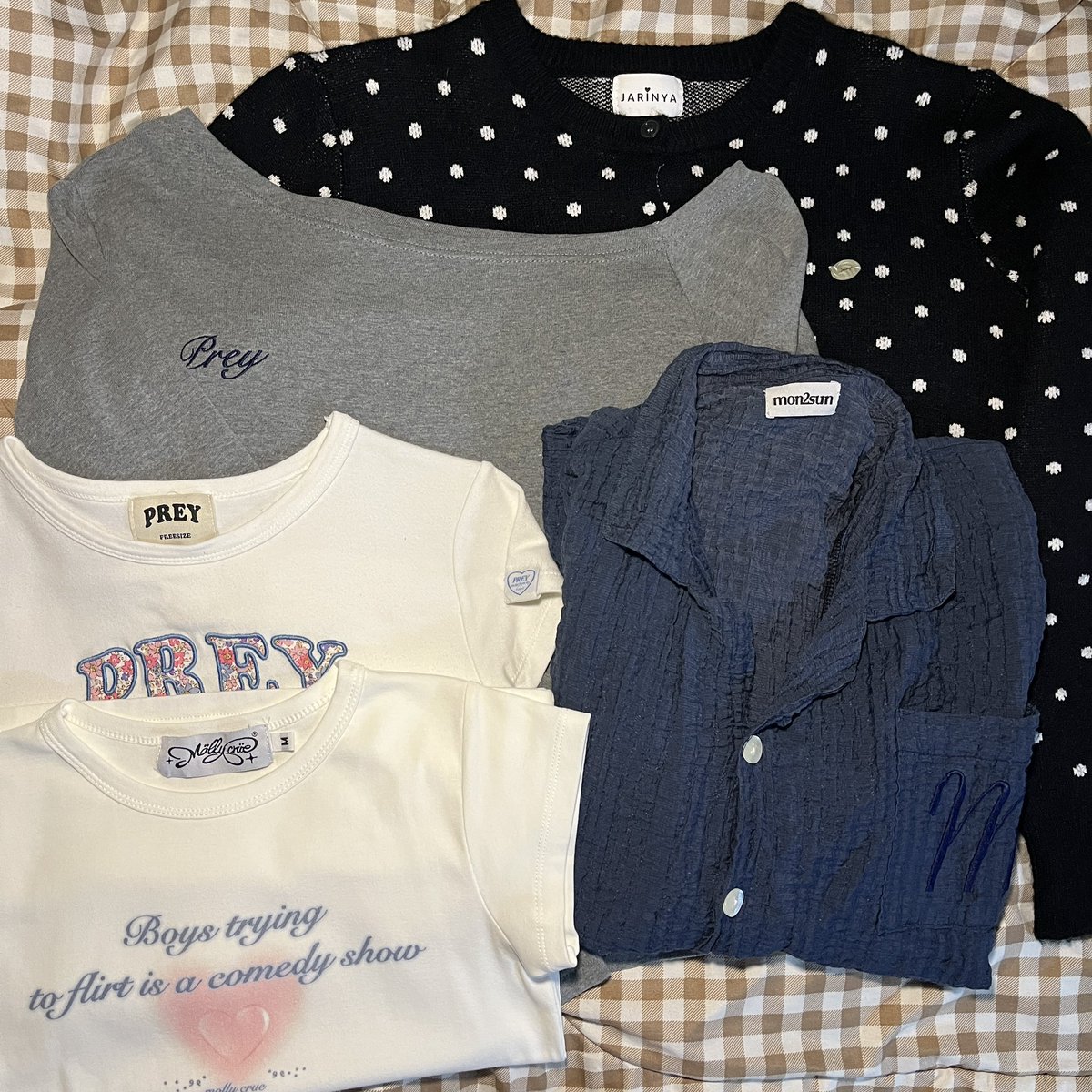 yourrchocolate's tweet photo. ส่งต่อเสื้อผ้าของเค้า ถูกกกมากก ⋆🪷°  

🧺 ค่าส่ง 1-2ตัว 40
เหมา 50  (พท.ห่างไกล+30)

ลงวันอาทิตย์ (19/07) เวลา 17:00 น.  
ปักรอได้เยยย ⟡ ݁ 

#ส่งต่อเสื้อผ้า #ส่งต่อเสื้อผ้ามือสอง #ส่งต่อเสื้อผ้ามือ2 #โล๊ะตู้เสื้อผ้า #ส่งต่อstylist #ส่งต่อcintage #ส่งต่อprey #mon2sun https://t.co/LB7m1zMu5d