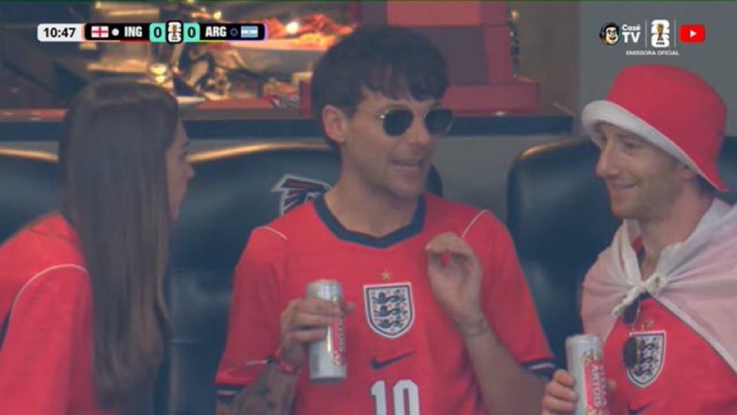 cleytu's tweet photo. que o Louis dê sorte pra Inglaterra amém https://t.co/w0Cla4BvfB
