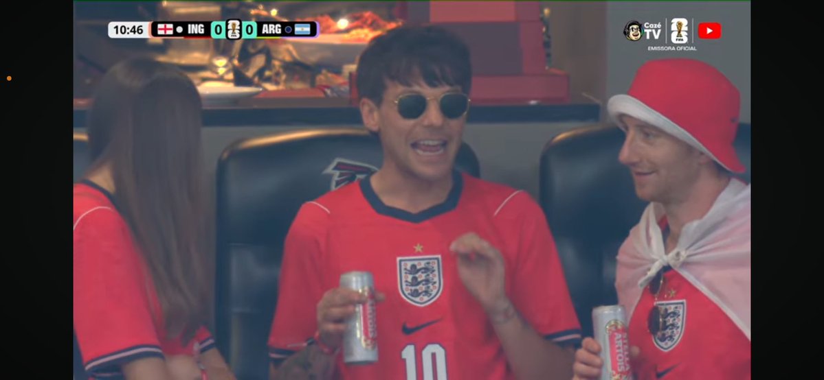 malikrdgo's tweet photo. LOUIS TOMLINSON NA CAZE TV https://t.co/Uow9dRZ6nd