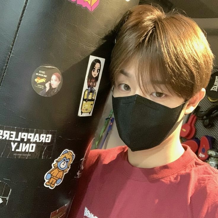 jjunganzi's tweet photo. 훈 갈발보고싶어 나 훈님갈발진짜fan
오레오머리도진짜좋았는데
훈갈발제발!!!!!!갈머하자갈머 https://t.co/liATm0L9sV