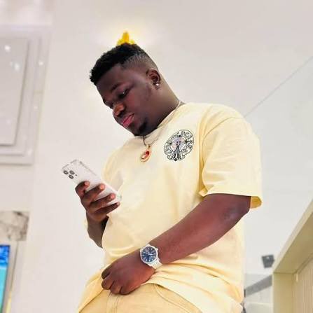 DadaWordsx's tweet photo. Breaking news don’t ever mention my name in your TikTok live session again or else i will take you to court - Adanko showboy goes wild on Abraham Ben moshe on his TikTok live after Abraham boldly called him a snitch on his TikTok live

Adanko showboy was serious on his TikTok live demanding accountability for himself as Abraham Ben Moshe call him a snitch on his TikTok live after FBI extradited Abu trica to united state of America for further investigation