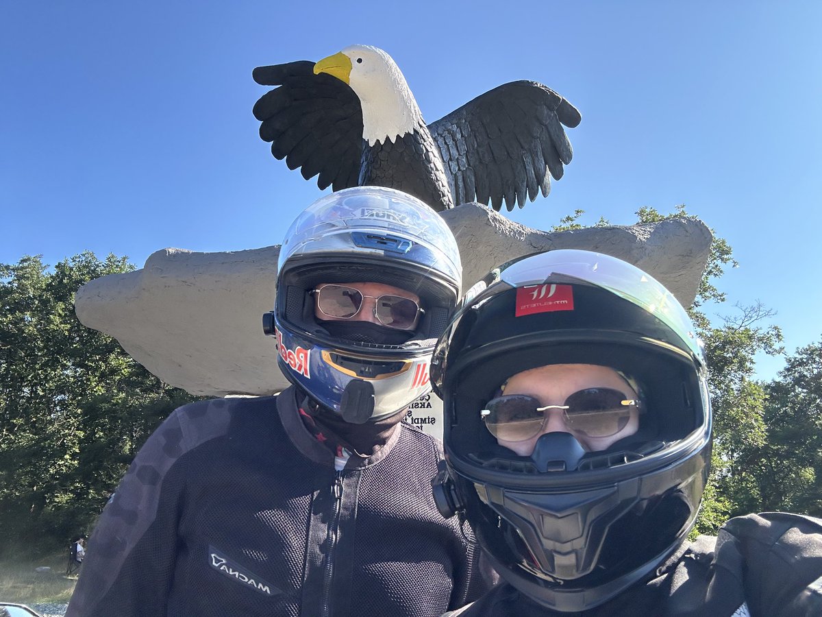 ilaaydakdogan's tweet photo. Hayır için çeşme yaptıran kartalcı abimiz 🦅🤍🖤 https://t.co/FFmJm4tCYJ