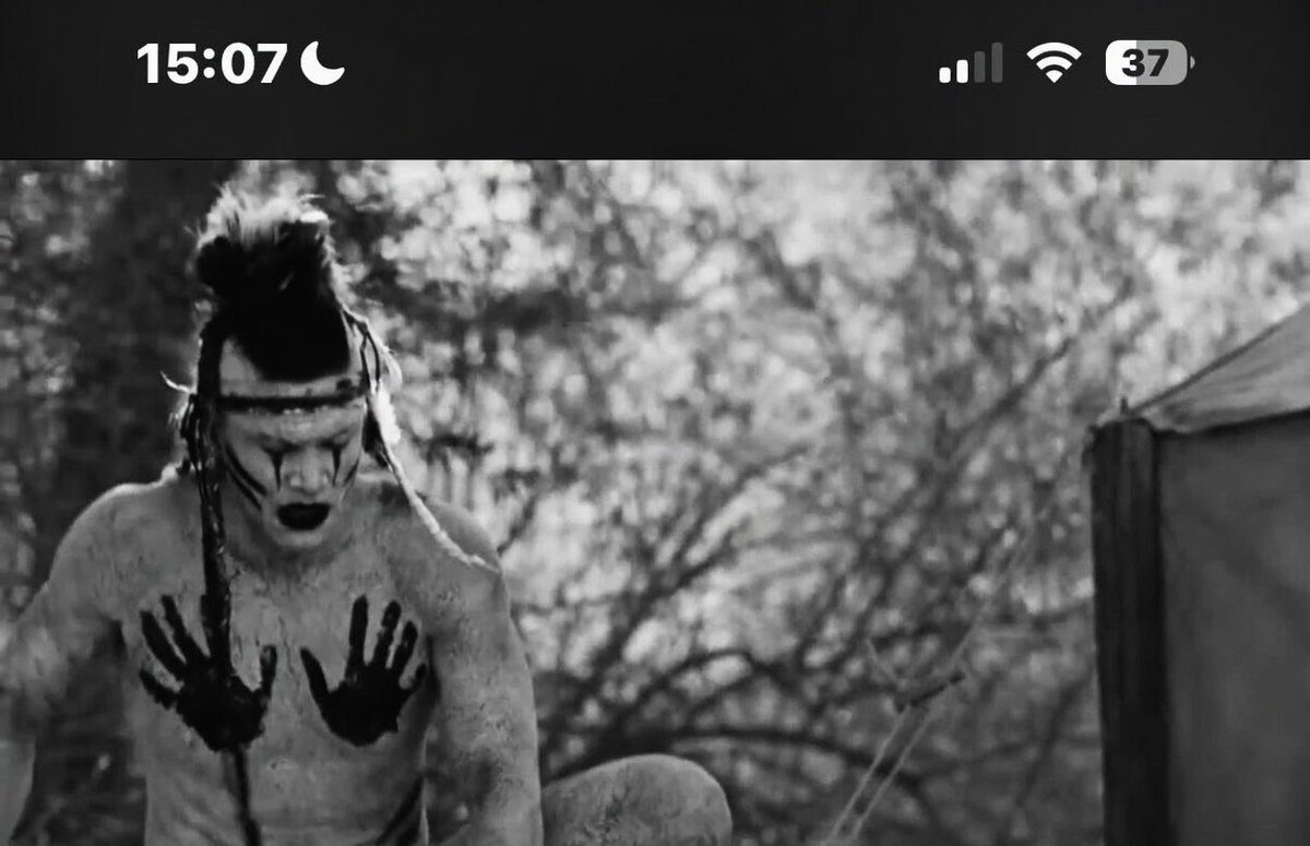 Jx33B's tweet photo. @HowardMoon589 D- Bury Me In Smoke 
(Sun Dance)
https://t.co/QB8YxlCrWF

W- Scalping 
https://t.co/WJOPqi7ADd https://t.co/FSIrJ0qxr9