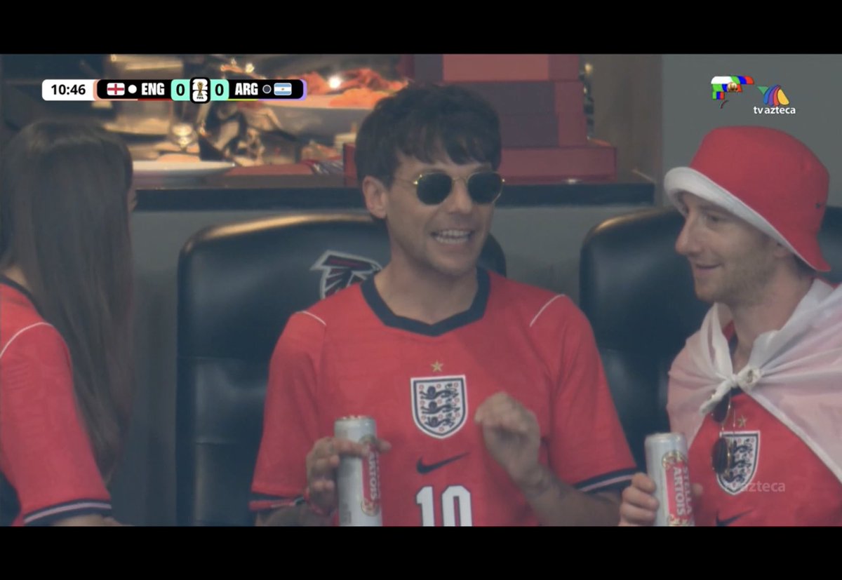 slintflip's tweet photo. Inglaterra porfavor, haz a este niño feliz 🙏 
#louistomlinson #fifaworldcup2026 https://t.co/8bkoU1K8l4