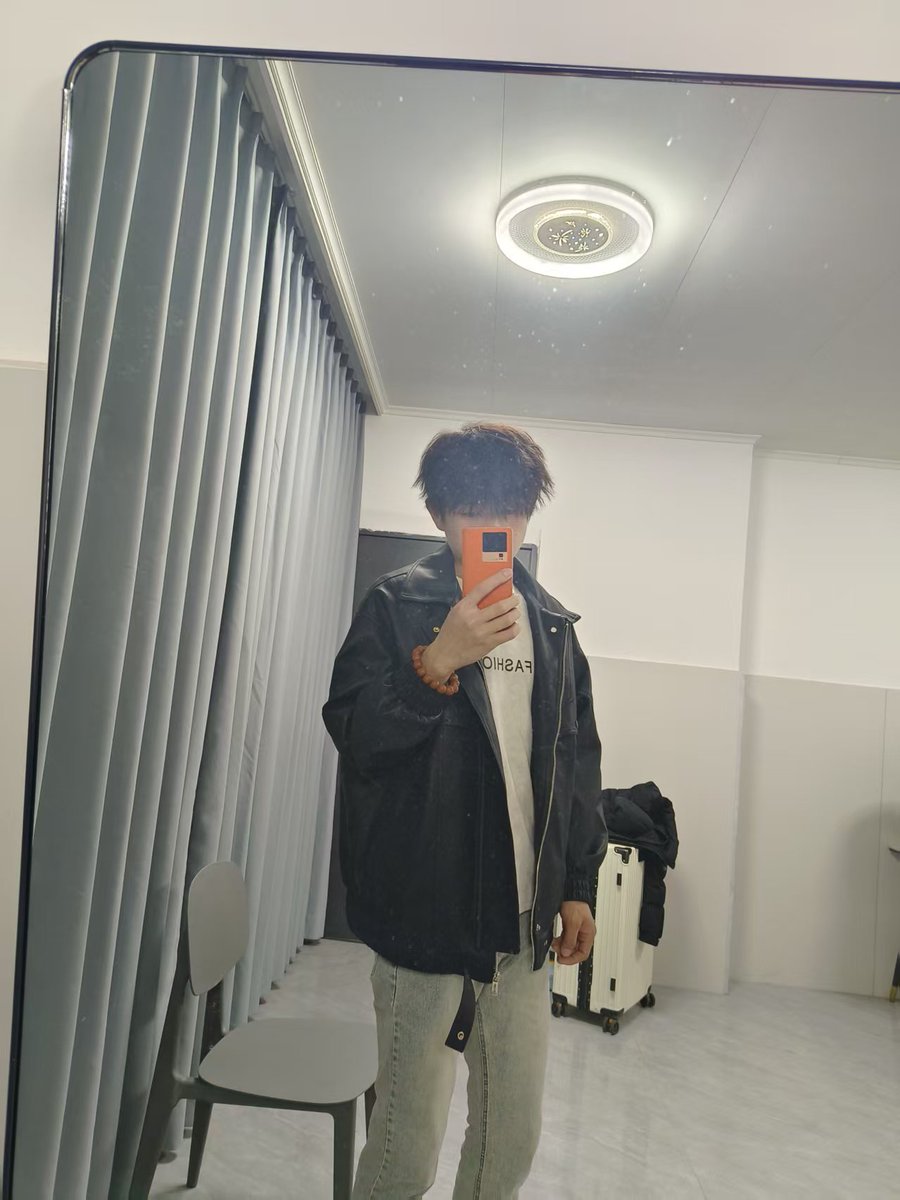 1008611tt's tweet photo. 004 07直男弟弟 很骚 多个视频 30💰
#女记者 #直男 #采访 #勾引直男 https://t.co/hvRJ4Pa6cp