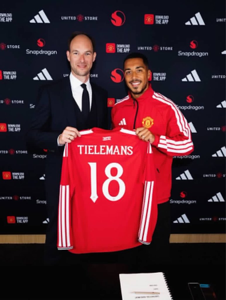 RedDevilSte2003's tweet photo. 📸 Youri Tielemans’ agent Bob Claes via Instagram:

“Manchester United has signed an outstanding footballer. More importantly, they have signed an outstanding person.” https://t.co/8KvYBkrLoc