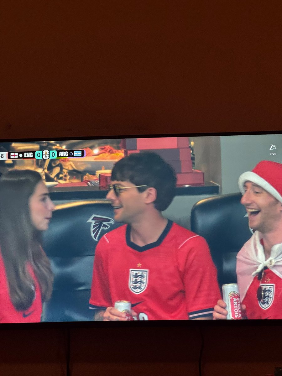 Matilda_Home_'s tweet photo. My bf just send me this 

I was supporting argentina with him before he send me this 
Now it's obviously ENGLAND all the way💅 https://t.co/GIc1uU1uEO