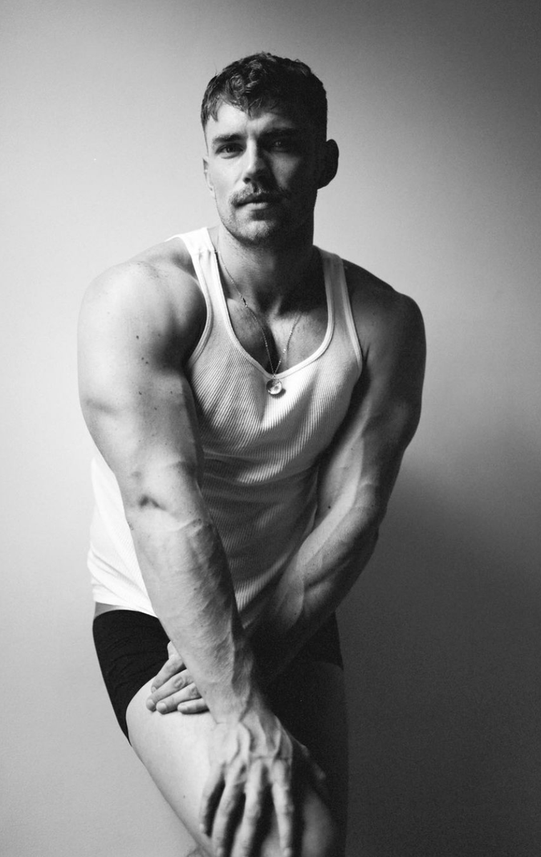 AmenEverytime's tweet photo. Zane Phillips for #TankTopThursday✨ #ZanePhillips #TankTop https://t.co/YefVaMj4H7