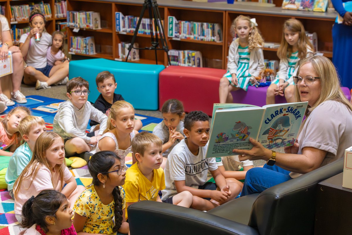 ConroeISD's tweet photo. Broadway Elementary kicked off the upcoming school year with a fun library event that brought students together for an afternoon of connection and learning. It was wonderful to see our students spending time with friends and building excitement for the year ahead! 📚🌟 https://t.co/dvaHM7kxSS