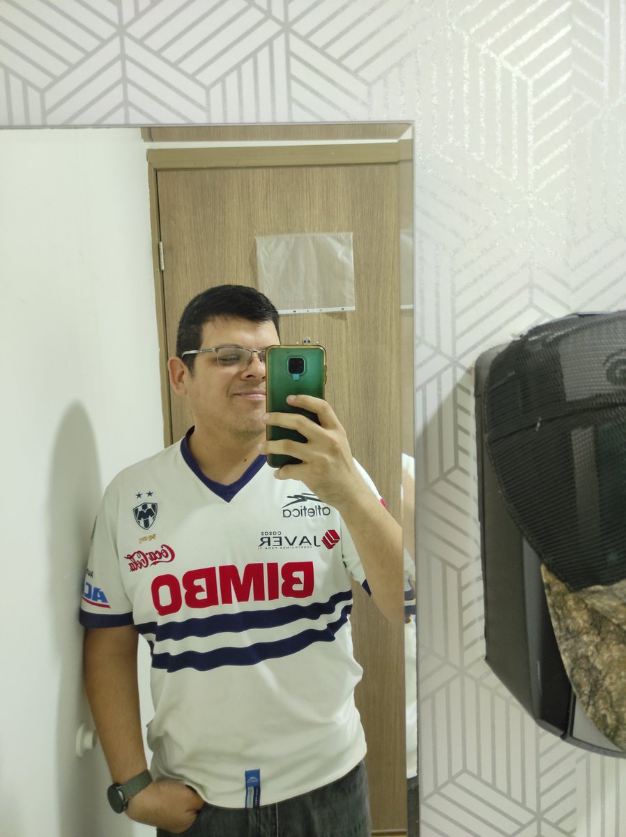 CharlieGarcia27's tweet photo. @Rayados @CodereMX #RayadoEnLaCancha 
Carlos Eduardo Garcia Diaz https://t.co/6E0HdP1reC