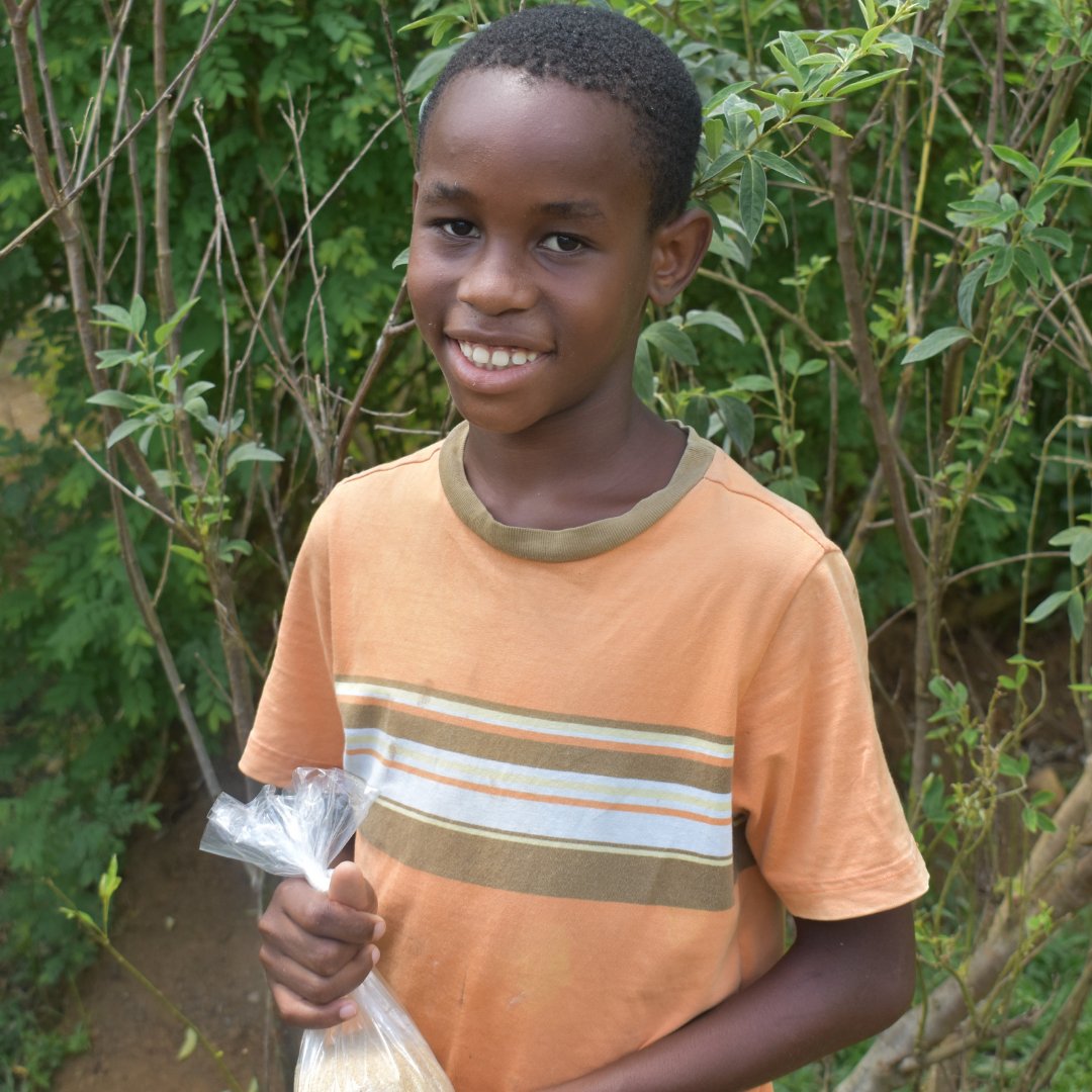 ACExperienceOrg's tweet photo. When hardship fell on the father of #sponsorchildren Donte and Tessanya, their mother stepped up. Mrs. Clue found herself overwhelmed, yet hopeful that #God would provide. Please consider helping #ACE provide them with consistent care. #Ministry #Community https://t.co/37G1b8HZU2 https://t.co/yIIuP8KGCh