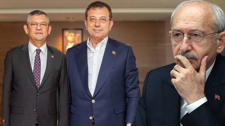 profcakmak's tweet photo. SİYASET MÜHENDİSLİĞİ;
Şimdi, herkes İmamoglu ve Özel'in kuracagı partinin AKP ve Erdogan'ı iktidardan düşürecegine ve Kılıçdaroglu'nu ve CHP'yi baraj altı bırakıp İmamoglu ve Özel'in CHP'ye geri dönecegine inanıyorlar. CHP ve AKP seçmeni aynı karaktere sahip, her iki parti seçmenlerinin de kırmızı çizgileri yoktur. CHP- AKP yönetimleri ne yaparlarsa yapsınlar oylarını götürüp verirler. Çogunluğun kırmızı çizgileri yoktur.
İmamoglunu belediye başkanlığından alıp hapse atan,  Özgür Özel'i CHP genel başkanlığından alan güç kimse veya nereyse, hiç kuşku yokki bundan sonrasını da planlamıştır. Çok fazla heveslenmeyin, büyük hayaller kurmayın! Tavsiyem kendinizi en kötüye hazırlayın! Yeni kurulacak partinin yönetimi belli olduktan sonra, onların suçları da belli olur. Bu nedenle, yeni parti kurucuları ve yönetimi itina ile seçilmelidir. Kılıçdaroglu tecrübeli bir siyasetçi ve arkasın da ki güç ile çıkar birliği var. Yeni kurulacak partinin en büyük gücü halk destegidir. Bu halk desteğini yok etmek için hiç hata yapmamaları gerekir. Örneğin DEM ile işbirliği veya şaibeli kişilerin yönetime alınmaları yeni yönetimi alaşağı eder. Demedi Demeyin!