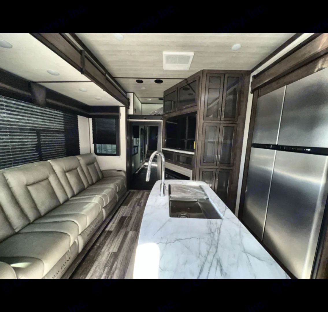 GoRVRentals's tweet photo. CHECK OUT THE KITCHEN IN THIS TOY HAULER RENTAL! It's spacious and by renting it, you'll be camping in style and luxury! It's located in Dallas along with many other rentals. Check this one and more here: https://t.co/jIJ14FUfh5
#GoRVRentals https://t.co/jnyJbVGi0Y