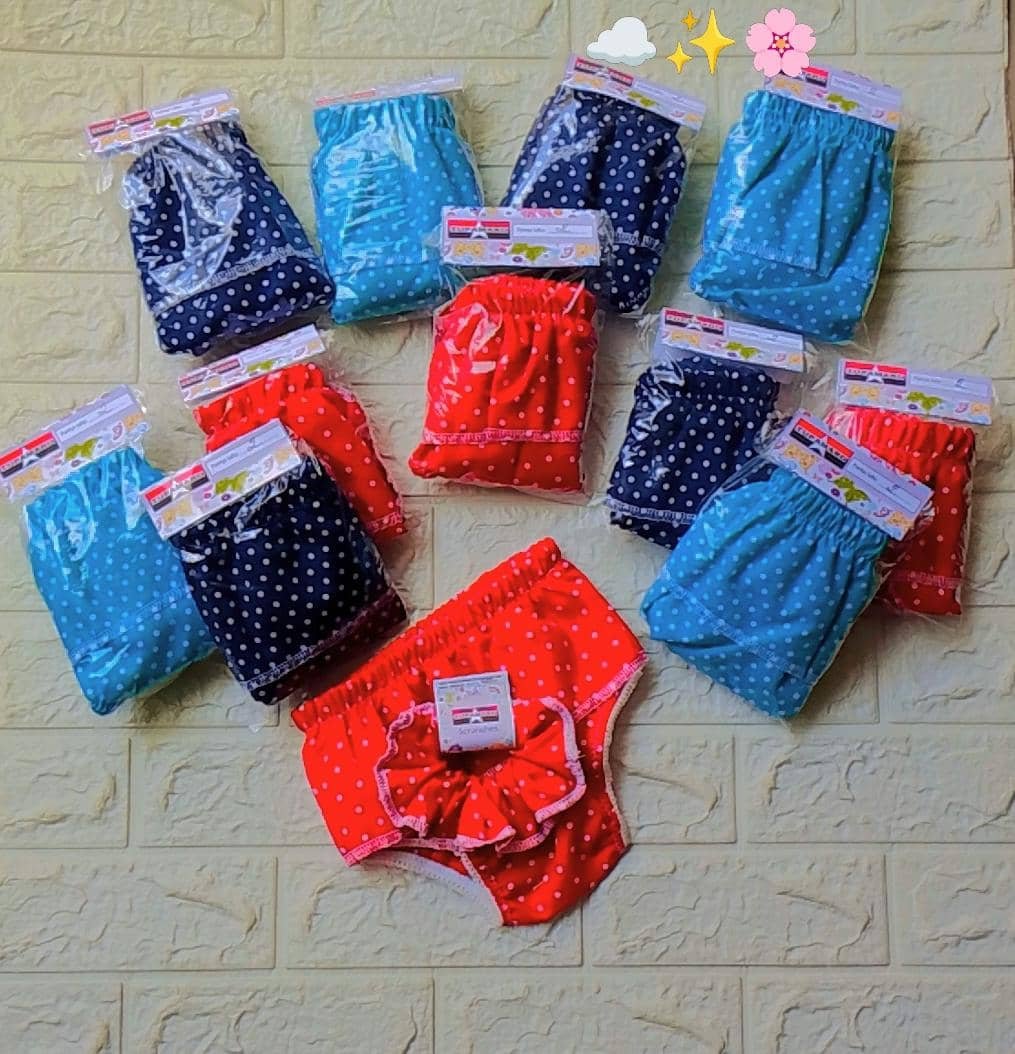 OrienteMRT_'s tweet photo. ¡Amor en cada puntada! Desde el municipio Maturín, Monagas, la camarada Alejandra Frederick, confecciona zapatitos de bebé y ropa íntima para abrigar a los niños y niñas de Caracas y La Guaira.
​Creemos en la #SolidaridadConPrincipios que se construye en colectivo. https://t.co/hsTsNk35bx