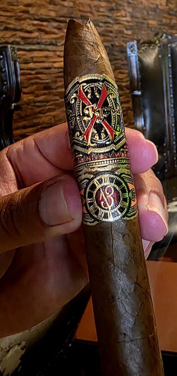 WarlordDilley's tweet photo. How well did our sit down with President Trump go today?

Good enough to warrant buying a couple of these immediately afterwards...

-Don of Comms https://t.co/uXXhi5vN8p
