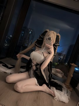 freeboy77's tweet photo. 就你爱玩碧蓝航线是吧？ https://t.co/vgN7MvKicW