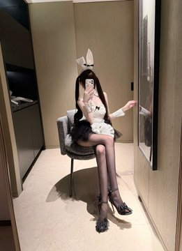 freeboy77's tweet photo. 兔女郎 https://t.co/xKSJo0XYpi