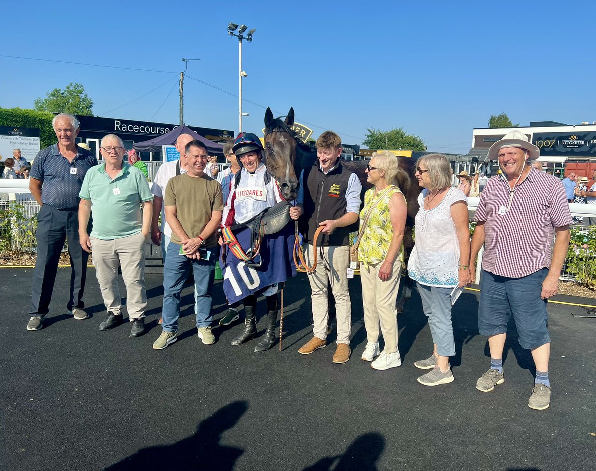 ValueRacingClub tweet picture
