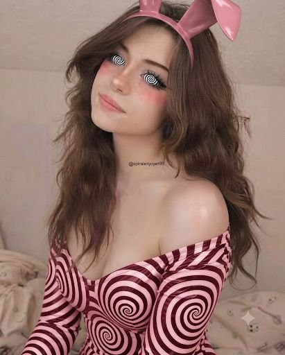 Scammer Kira tweet media