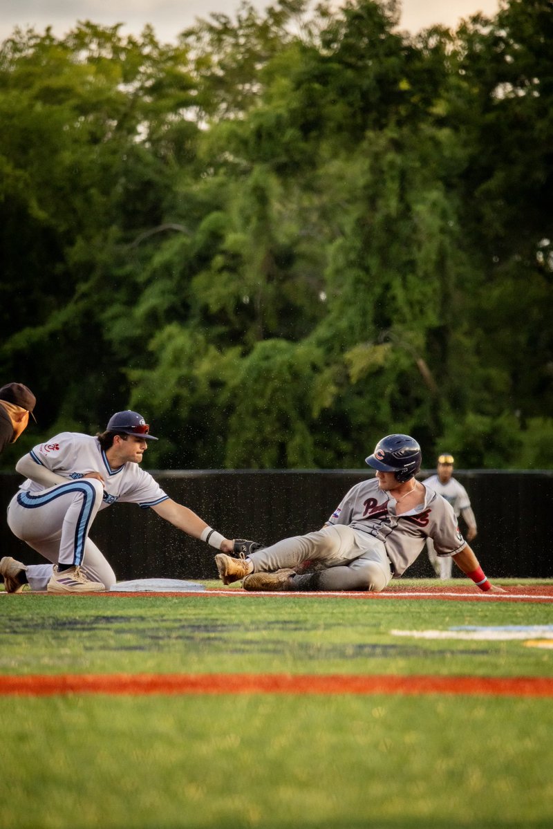 fullcountrhythm's tweet photo. Last night… in photos.
📸 @goldenbellphotography
#rhythm #fullcount #collegebaseball #summerbaseball https://t.co/6GpLyW73xR
