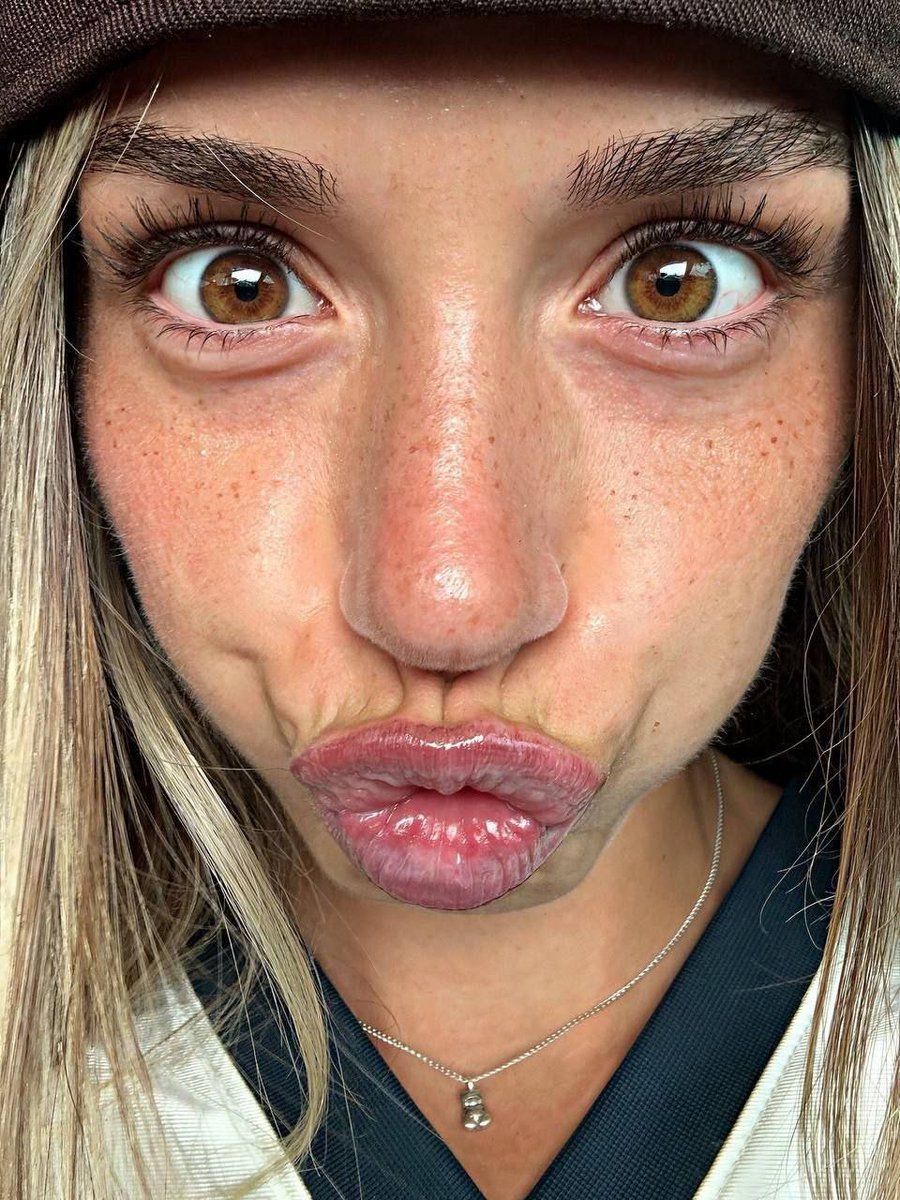 chudettegf's tweet photo. hiiiiiiiii I hope u have had an amazing day!

answering dms again, so please dm me :3

sadie faceporn for ur troubles 

#gooner #goonette #wankbattle #goon #horny #wankchat #porn #nofap #realnofap https://t.co/3OELpcgnt7