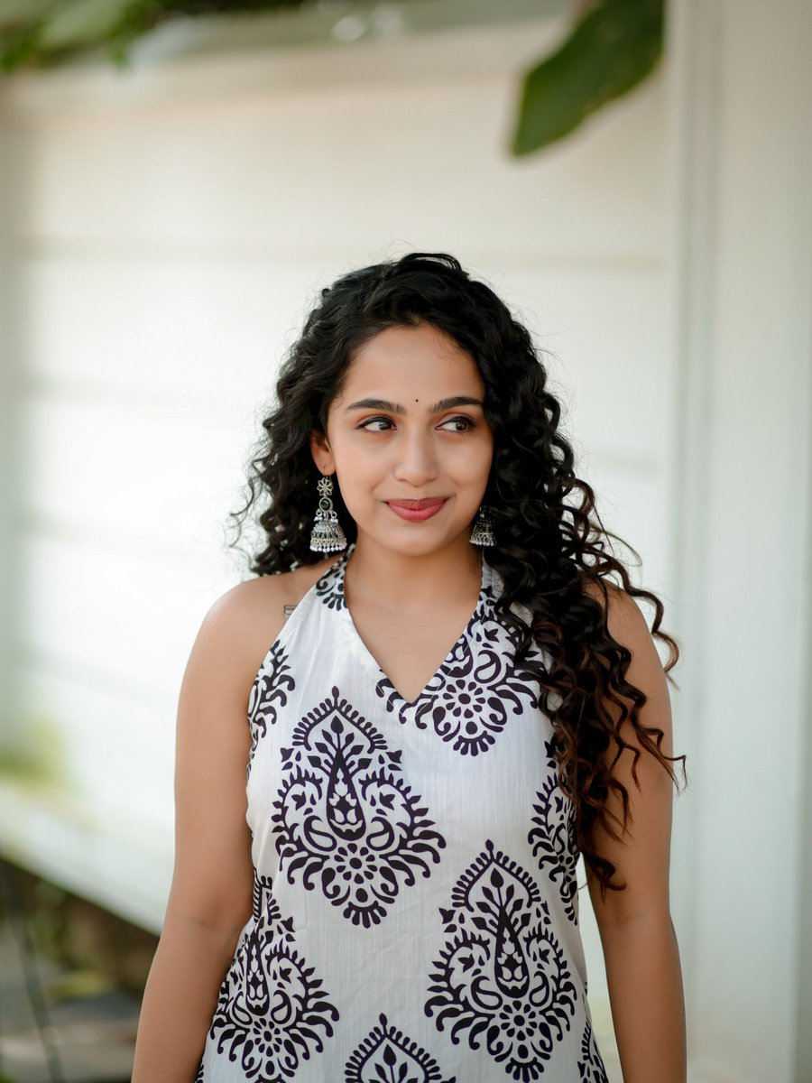 actresswoods's tweet photo. Neethu Krishna ✨️🤍
#Neethu #NeethuKrishna https://t.co/TviGpnDSs0