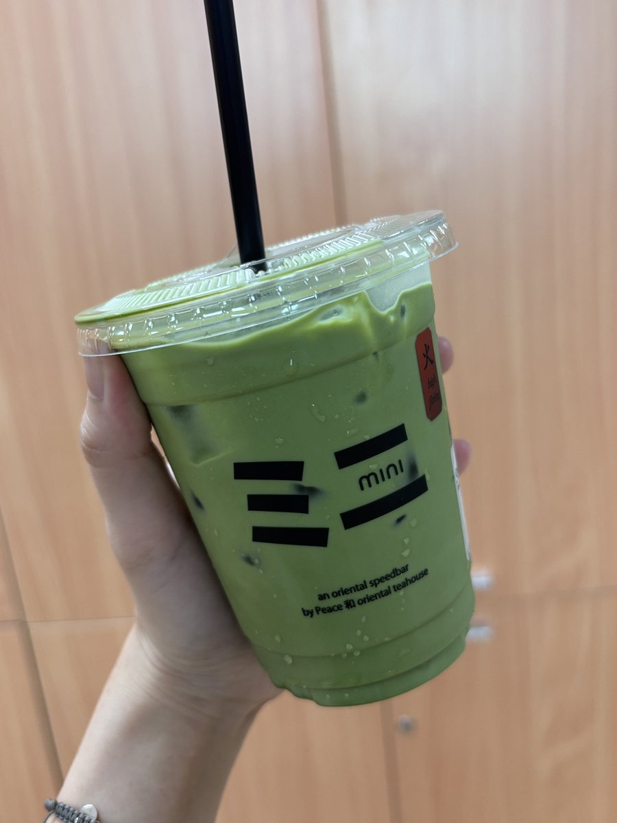 viewwrs's tweet photo. ชาร์จพลังยามเช้าด้วย Matcha Mini ปกติวิวสั่งแบบไฮละชอบมาก เคยลองอัลตร้าแล้วเจ้มไหม ปกติสั่งแบบไหนกันคับ💚 https://t.co/8Za9DJrZwY