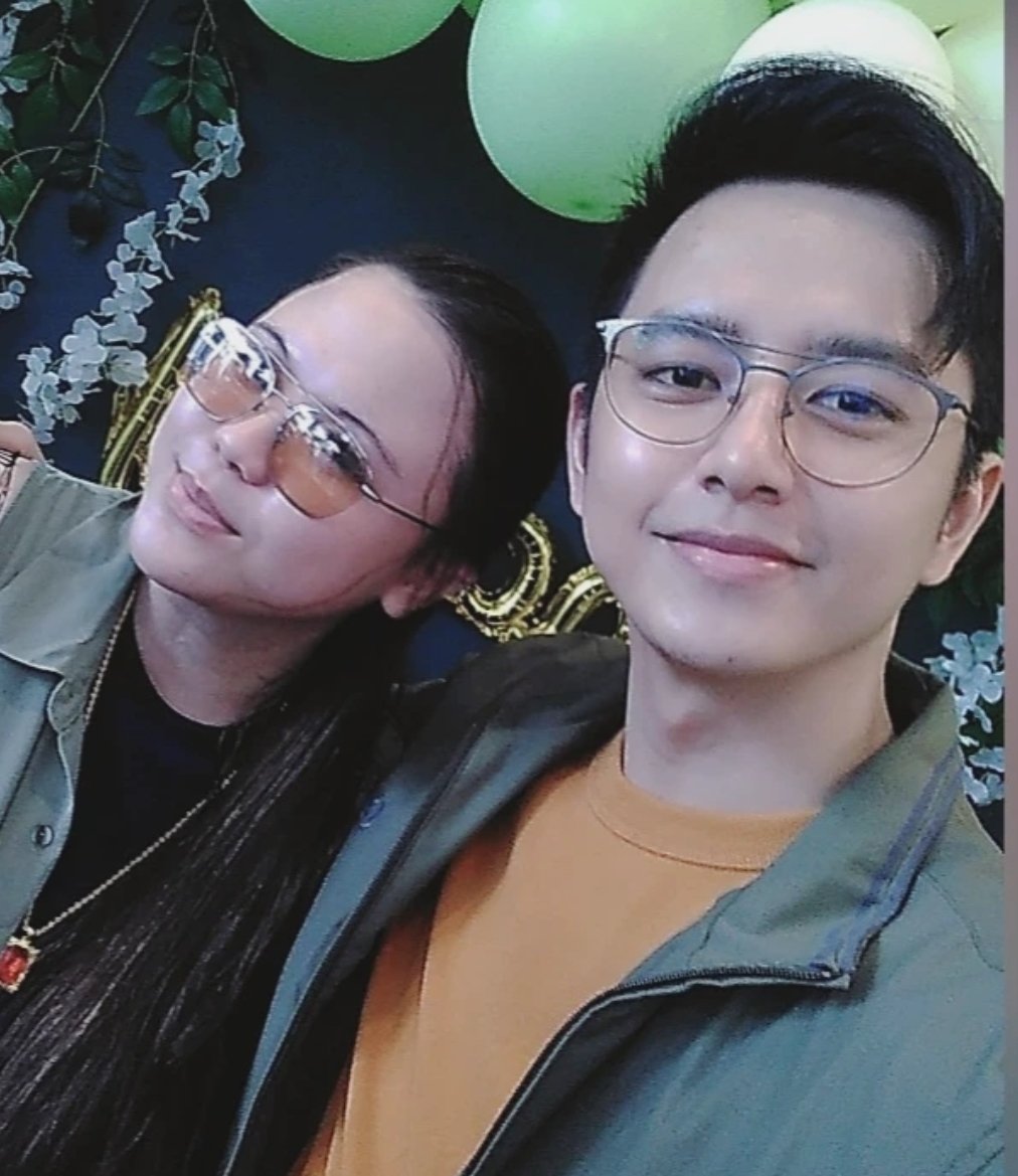 YzaPurelyATIN23's tweet photo. Happy Birthday to our favorite kuya!
Kuya Yani 🥳

Enjoy your day!
Praying for calmest week ahead.
Sana happy lang sa birthdays nyo, no stress or drama cutie!! 

😅 wala lang, basta happy birthday ☺️ https://t.co/ztljuhQyNO