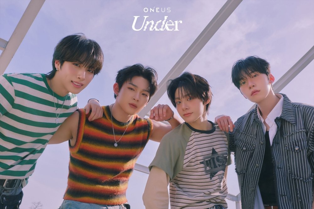 imbcenews's tweet photo. [음악중심M] 원어스, 'Under'로 제시한 새로운 가능성
#원어스 #ONEUS #UNDER #아이돌챔프 #1위 #투표 #에이티즈 
#ATEEZ #엔시티위시 #NCTWISH #IDOLCHAMP #iMBC연예

원어스(서호, 이도, 건희, 환웅, 시온)는 최근 iMBC연예와 모바일 아이돌 팬덤 앱 '아이돌챔프(IDOL CHAMP)'가 함께 진행한 'Global Comeback Promo : July' 투표에서 43.4%의 득표율로 1위를 차지했다. 

국내에서 '북부대공' 열풍을 일으킨 에이티즈(ATEEZ)와 청량의 대표주자 엔시티 위시(NCT WISH) 등 막강한 후보들을 꺾고 쟁취한 결과다.

ONEUS (Seoho, Leedo, Keonhee, Hwanwoong, Xion) recently dominated the "Global Comeback Promo: July" poll. The project was designed to select the most anticipated artist making a comeback in July.

ONEUS claimed the top spot with 43.4% of the votes. This achievement comes after defeating formidable contenders, such as ATEEZ and NCT WISH.

ONEUS は最近、「Global Comeback Promo : July」の投票で1位を獲得。このプロジェクトは、7月にカムバックする最も期待されるアーティストを選ぶために企画されたものです。ONEUSは43.4%という高い得票率でトップに輝き、韓国国内で“北部大公”ブームを巻き起こしたATEEZや、爽やかさの代表格であるNCT WISHといった強力なライバルたちを抑えて、この結果を勝ち取りました。

🔗https://t.co/93XuXuz7Au